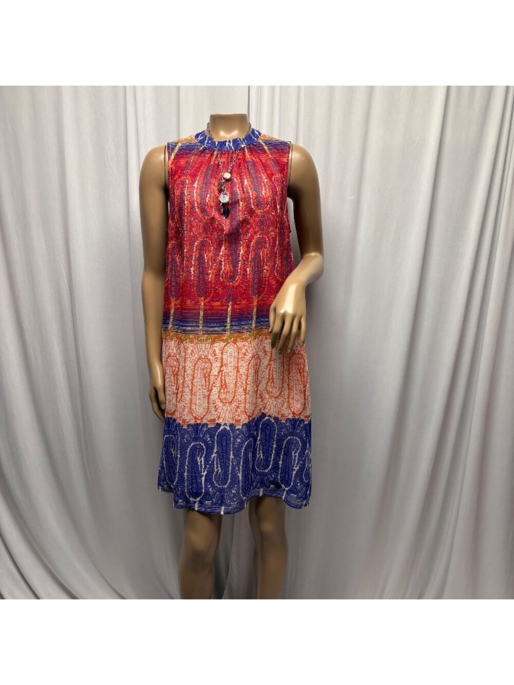 DR2 Sleeveless Paisley Dress Womens Size Medium Multicolor Pockets Casual Shift